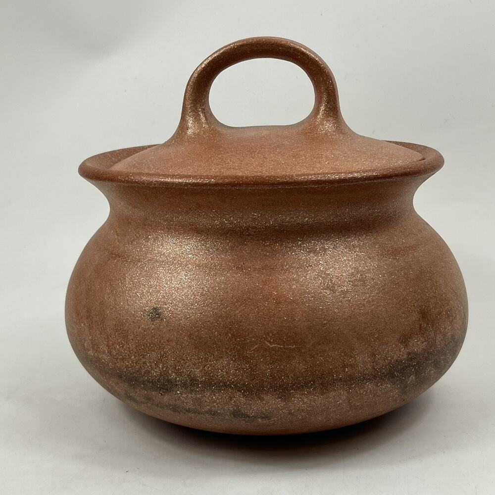 Micaceous Clay Pottery Bean Pot Lidded Jar Handmade Taos Pueblo Brown 8.25" Vtg